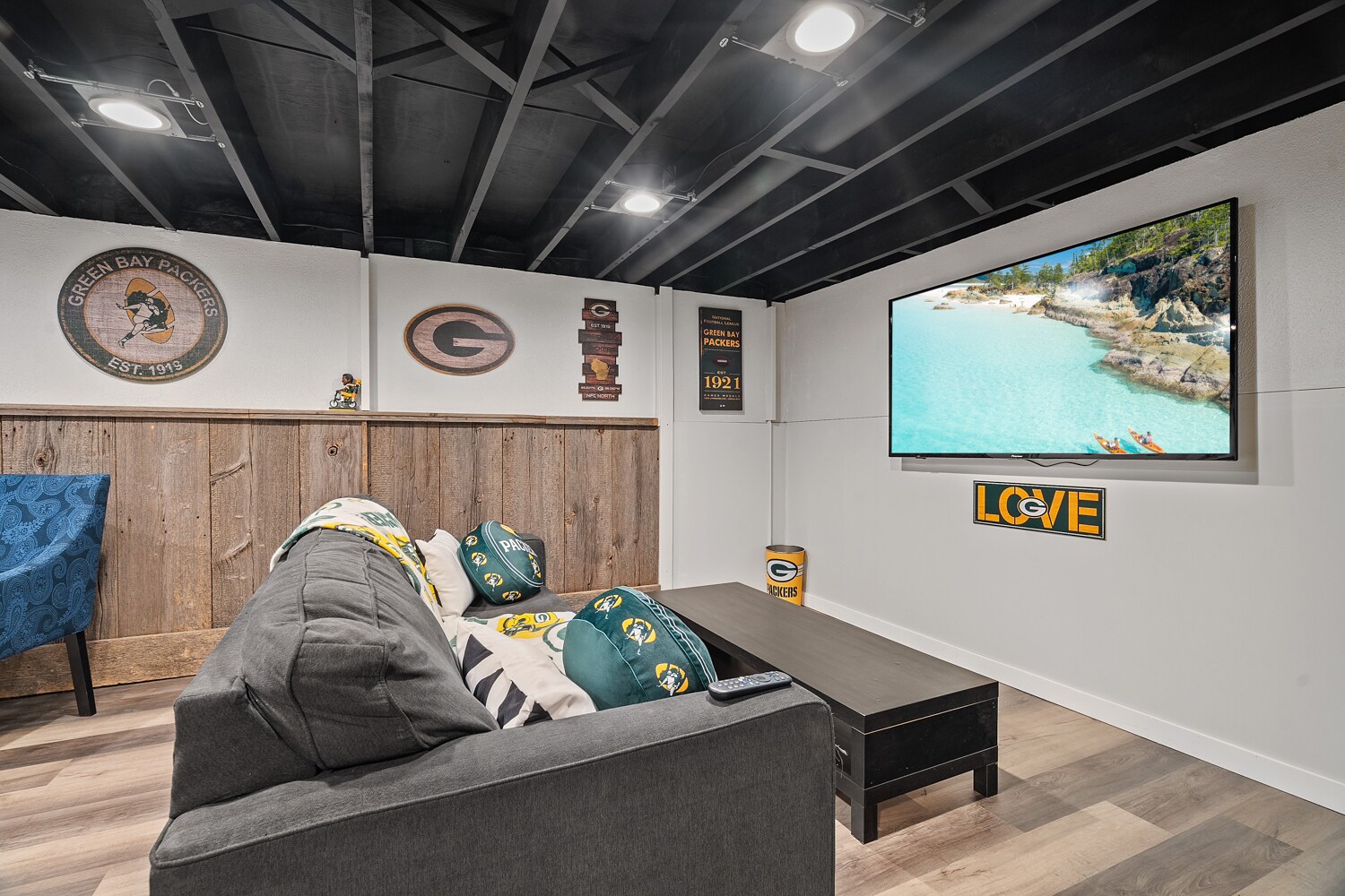 Building Photo - 1077 Liberty St