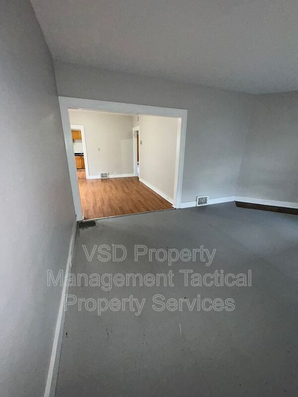 Building Photo - 13436 Hartford Rd