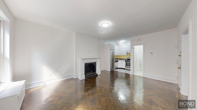 Primary Photo - 24 E 80th St