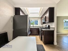 Building Photo - 4033 Louisiana St