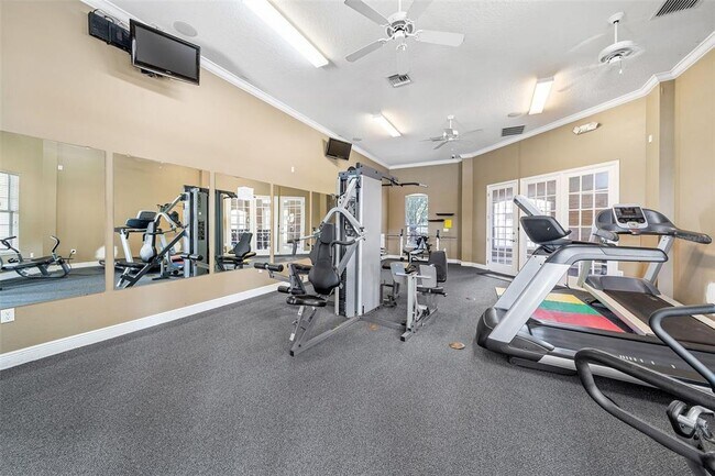 Building Photo - 7001 Interbay Blvd