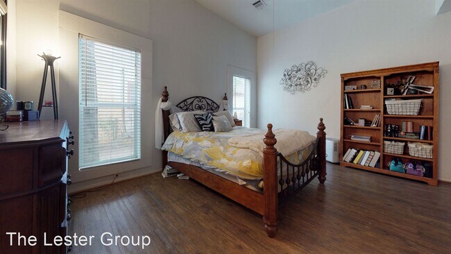 Building Photo - 2 br, 2 bath House - 509 E. 31st Street