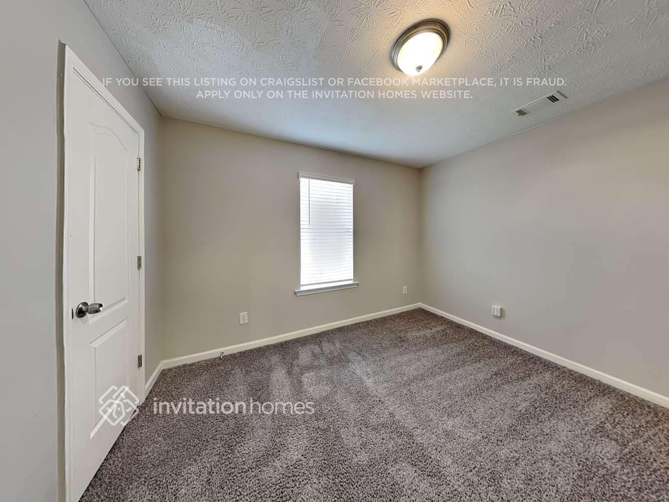 Building Photo - 821 Lorraine Ln