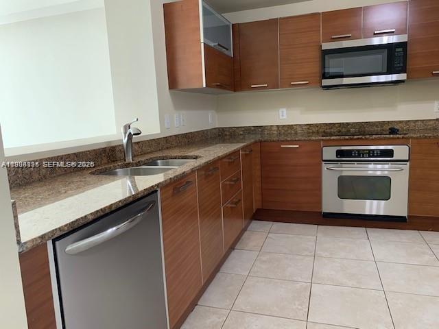 Building Photo - 3330 NE 190th St