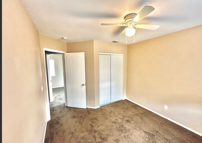 Building Photo - COMING SOON!!! Beautiful 3 Bed, 3 Bath, and 2 Car Garage in Lake Elsinore Minutes from the Late!