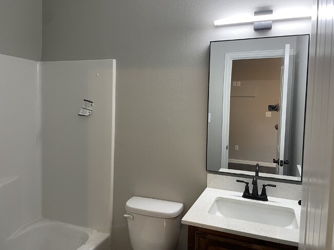 Building Photo - 3 bedroom 3 bath NEW CONSTRUCTION close to...