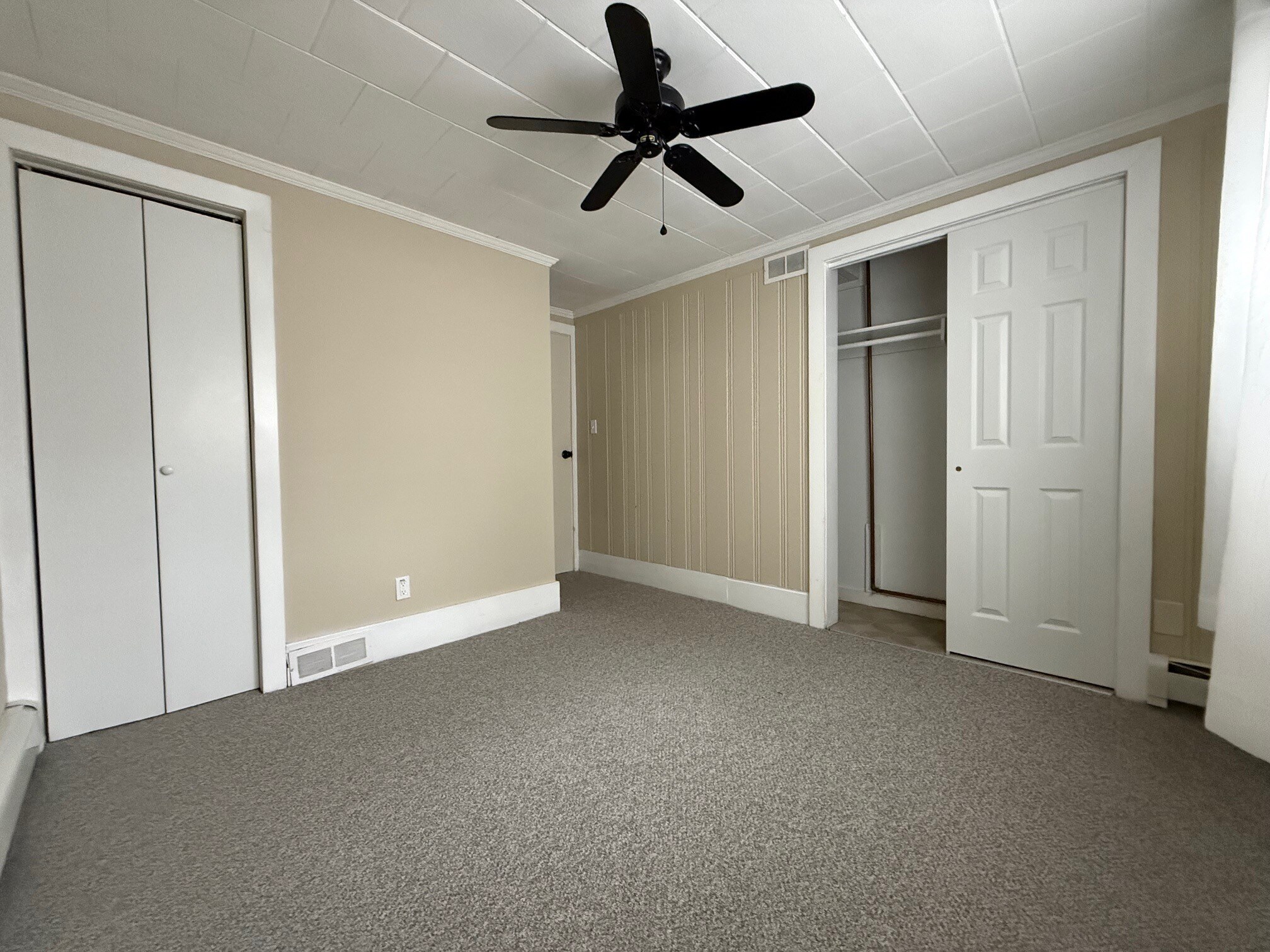 Building Photo - 590 Princeton Ave