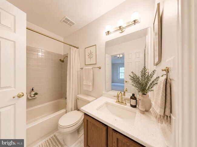 Building Photo - 10701 Kings Riding Way