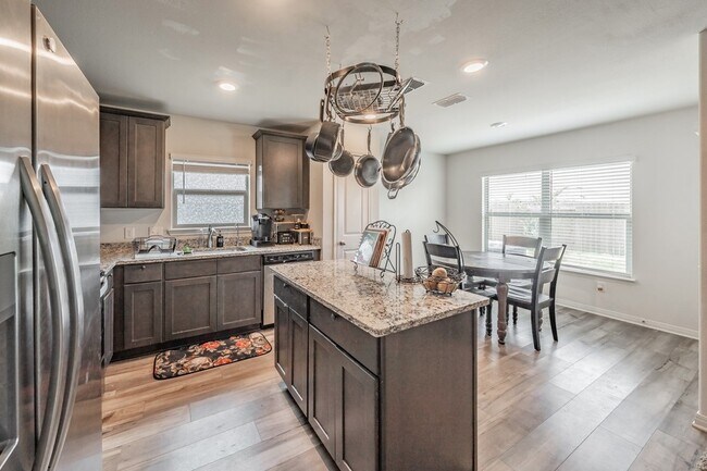 Building Photo - 8313 Buck Mountain Pass