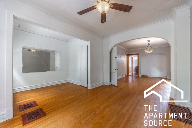 Building Photo - 1631 N Mozart St