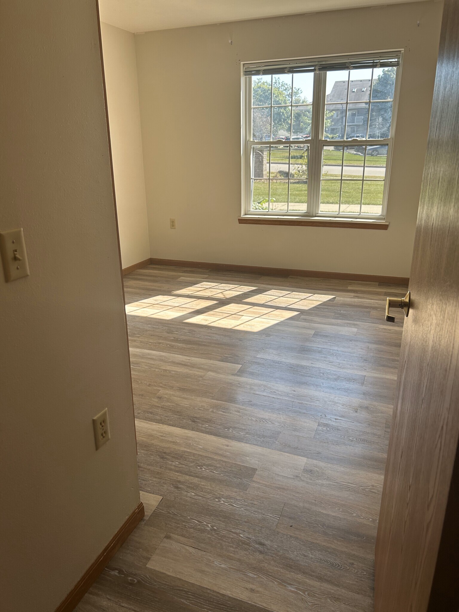 Building Photo - 201 Kearney Way