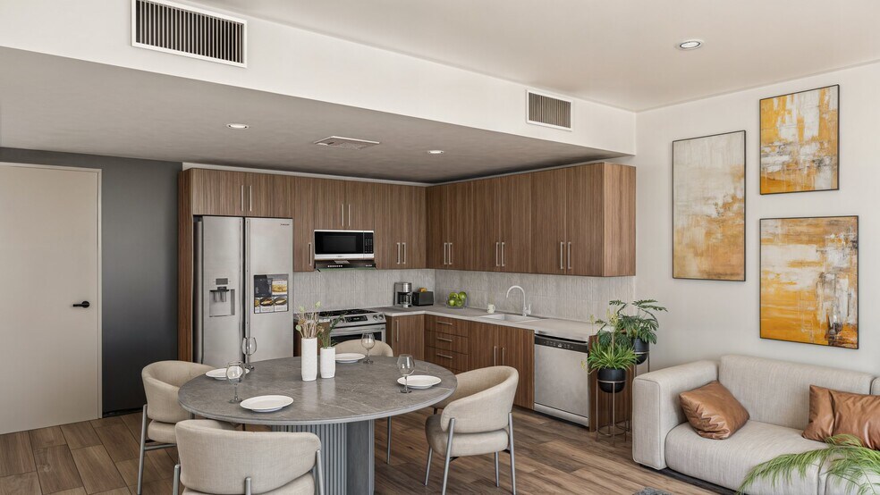 Building Photo - 2233 Fillmore St