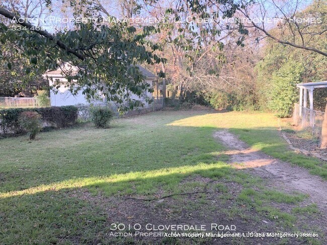 Building Photo - 3010 Cloverdale Rd