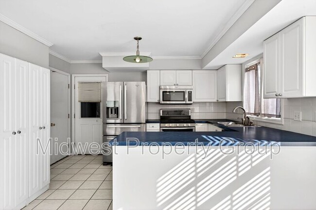 Building Photo - 3644 Vago Ln