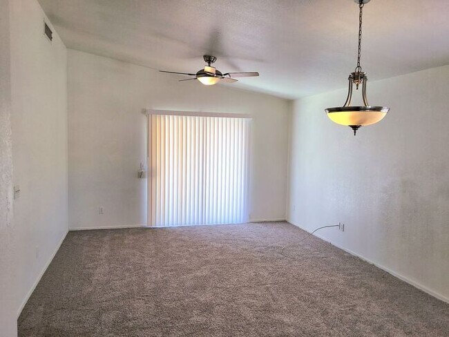 Building Photo - 7384 E Cross Ridge Pl