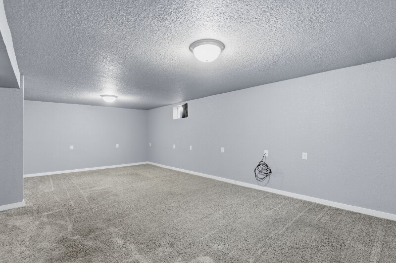 Building Photo - 2104 Prairie Ave