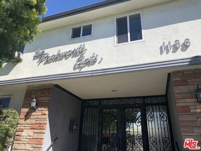 Primary Photo - 1138 S La Cienega Blvd