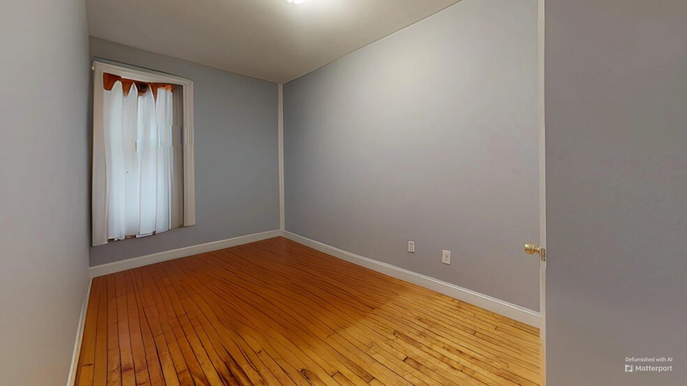 Building Photo - 330 E St