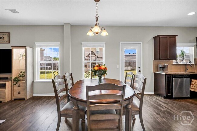 Building Photo - 1596 Longleaf Ct