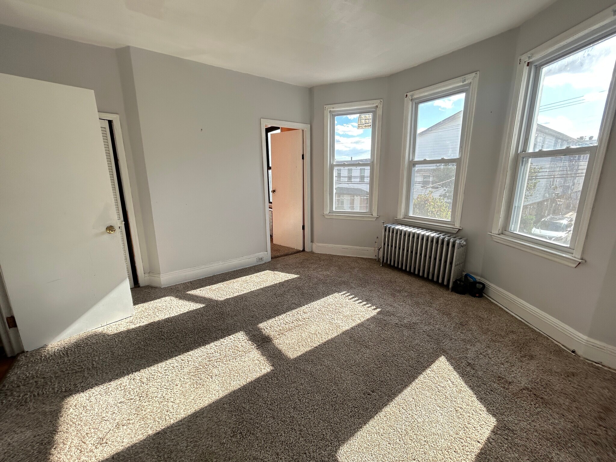 Building Photo - 318 71st St