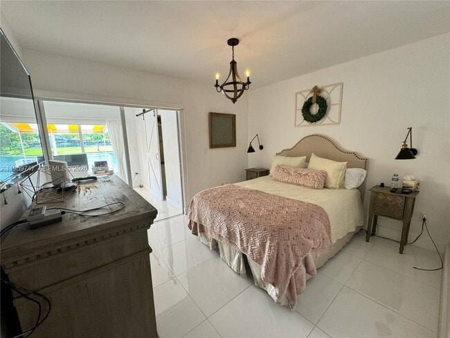 Building Photo - 7002 Holly Rd