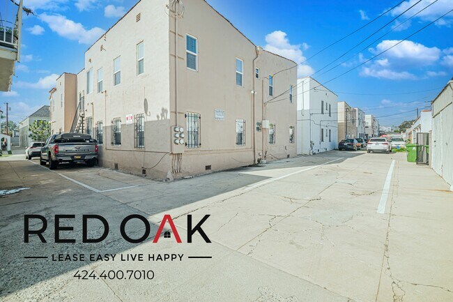 Building Photo - 330 N Genesee Ave