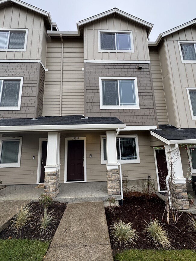 Building Photo - 15083 NW Ethel Ln