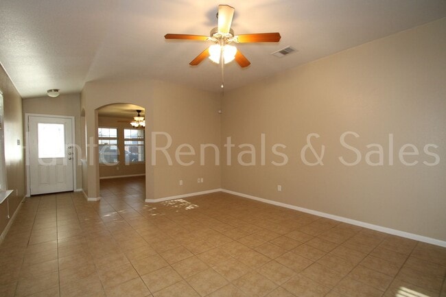 Building Photo - Trimmier Estates!
