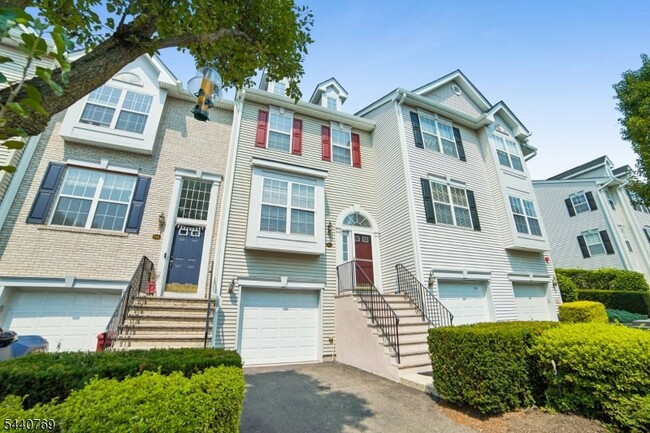 Building Photo - 533 Coventry Dr