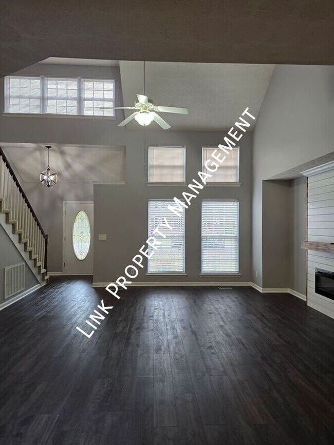 Building Photo - 6383 Rim Crest Ln