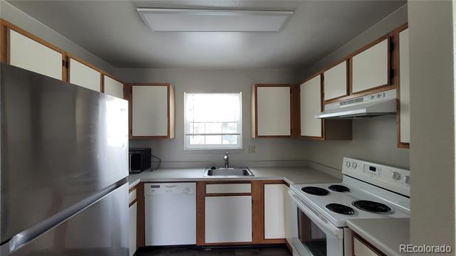 Building Photo - 340 S Estes St