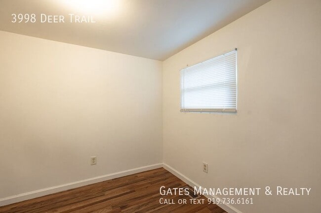 Building Photo - 3998 Deer Trail