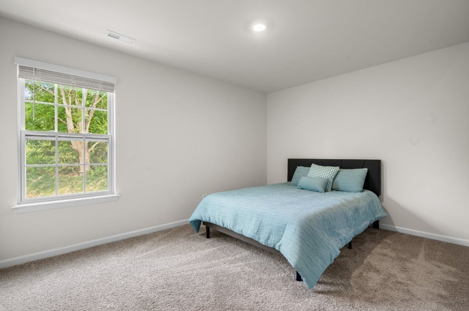 Building Photo - 4116 Village Blvd NW