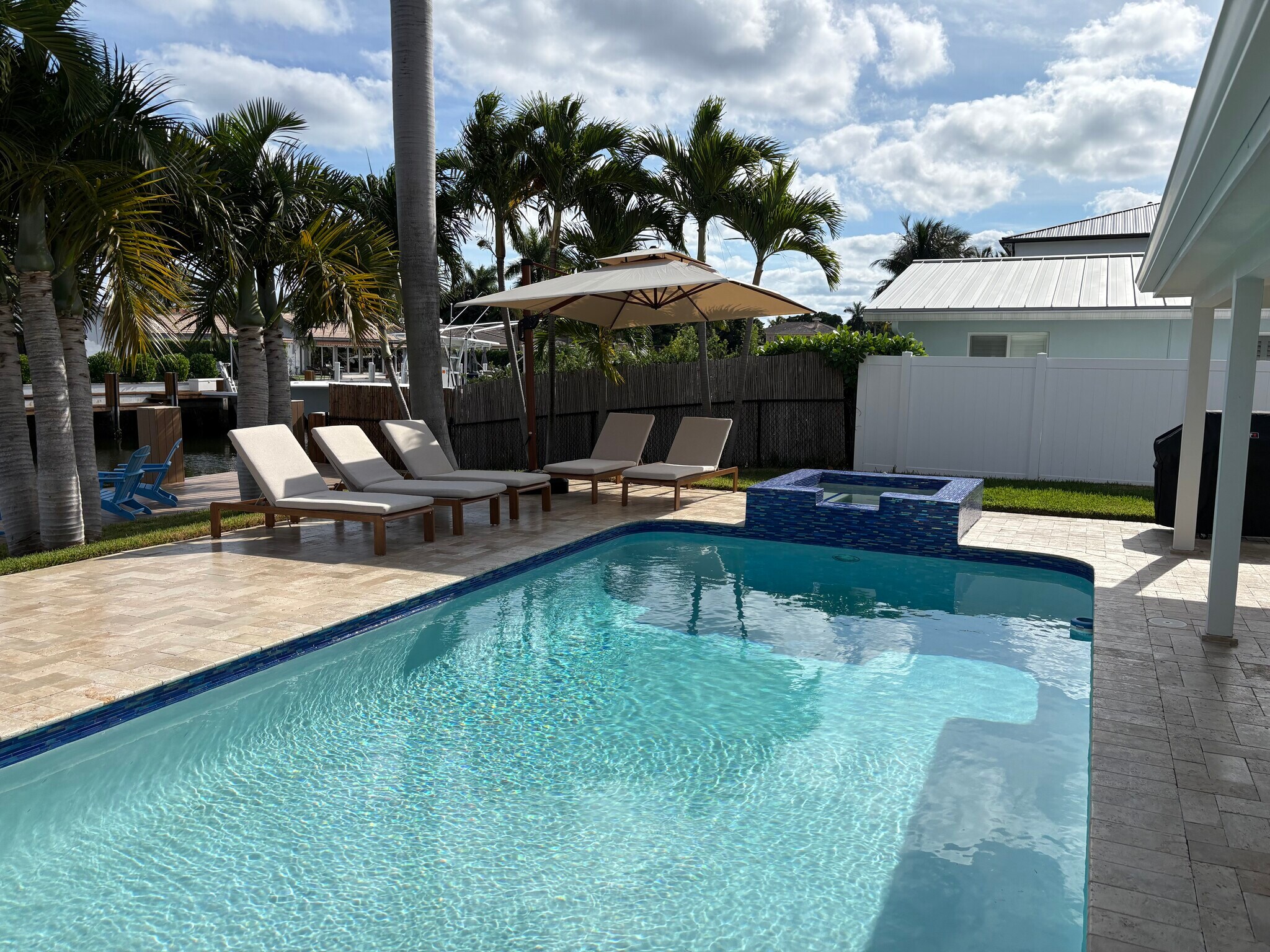 Building Photo - 4440 NE 26th Ave