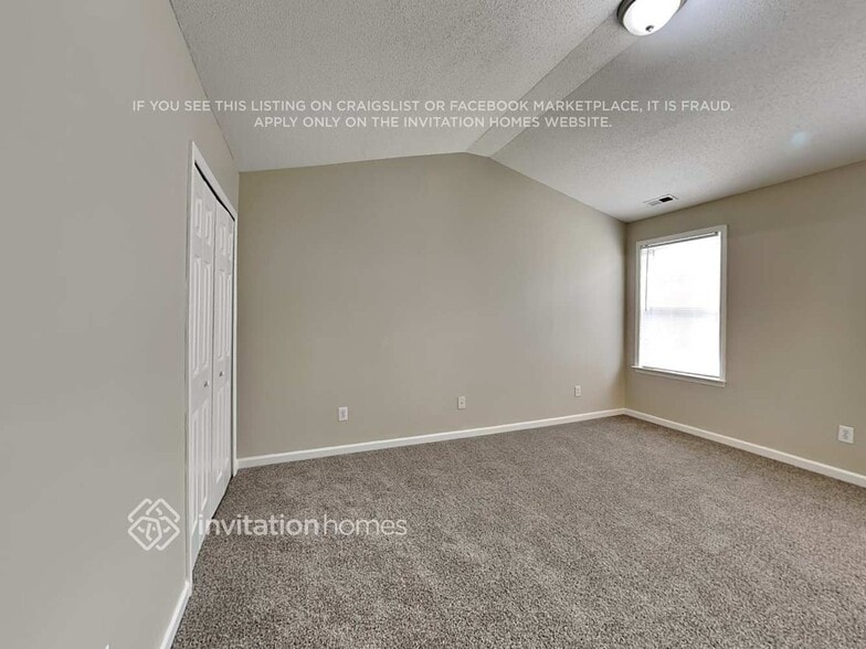 Building Photo - 526 Crossview Ln