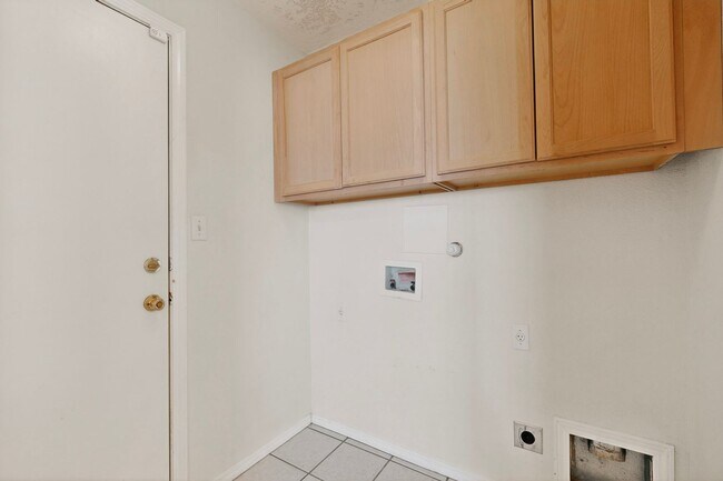 Building Photo - Charming 3-Bedroom Home in Northern Meadows – Spacious & Move-In Ready