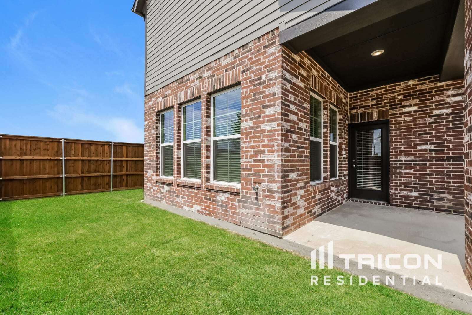 Building Photo - 206 Mansfield Ct