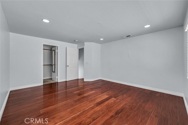 Building Photo - 962 Redtail Dr