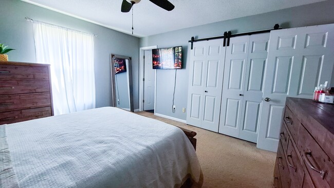 Building Photo - 403 Antler Dr