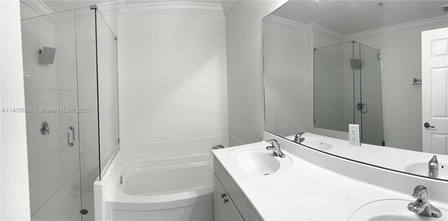 Building Photo - BOARDWALK AT VIZCAYA CONDO
