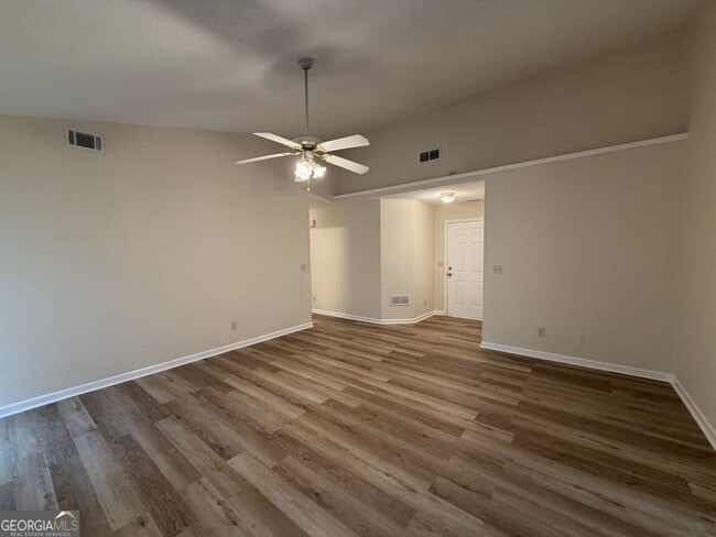 Building Photo - 414 Saddle Shoal Trail