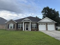 Building Photo - 729 English Oak Dr