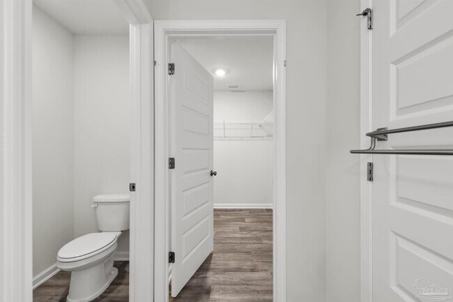 Building Photo - 5557 Galahad Trl