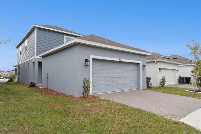 Building Photo - 2509 Relaxing Ln