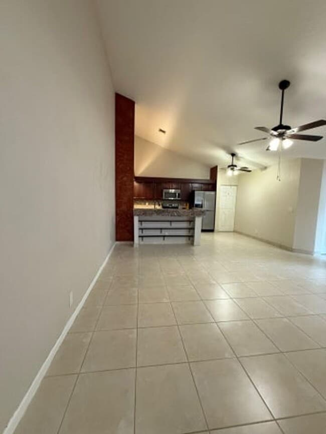 Building Photo - 8845 Center Ct Dr