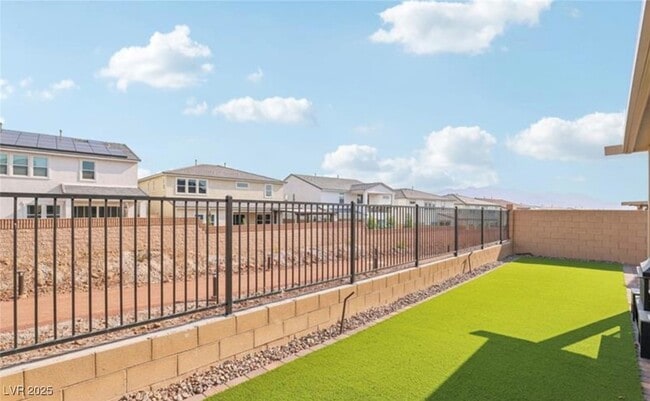 Building Photo - 10396 Thurso Ave