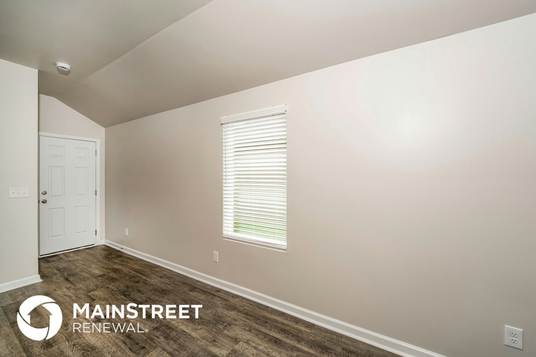 Building Photo - 832 Lora Ln