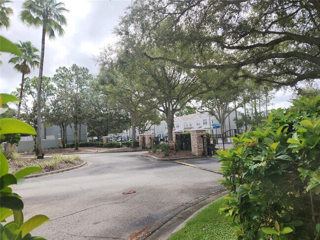 Building Photo - 2302 Lake Woodberry Cir