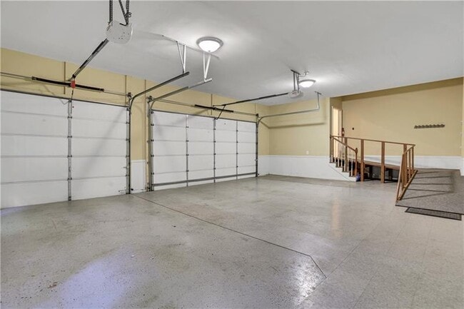 Building Photo - 6295 Windward Pkwy