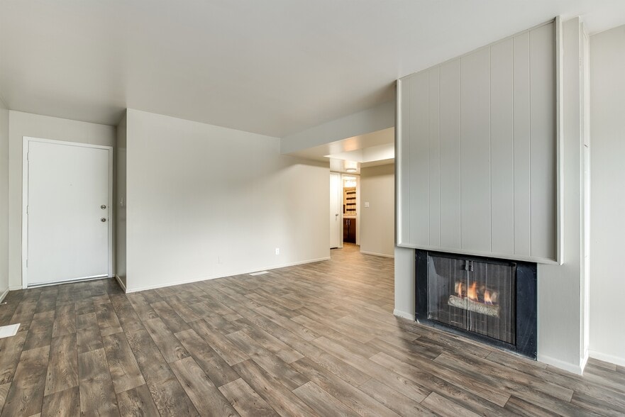 Primary Photo - Miller Estates Apartments